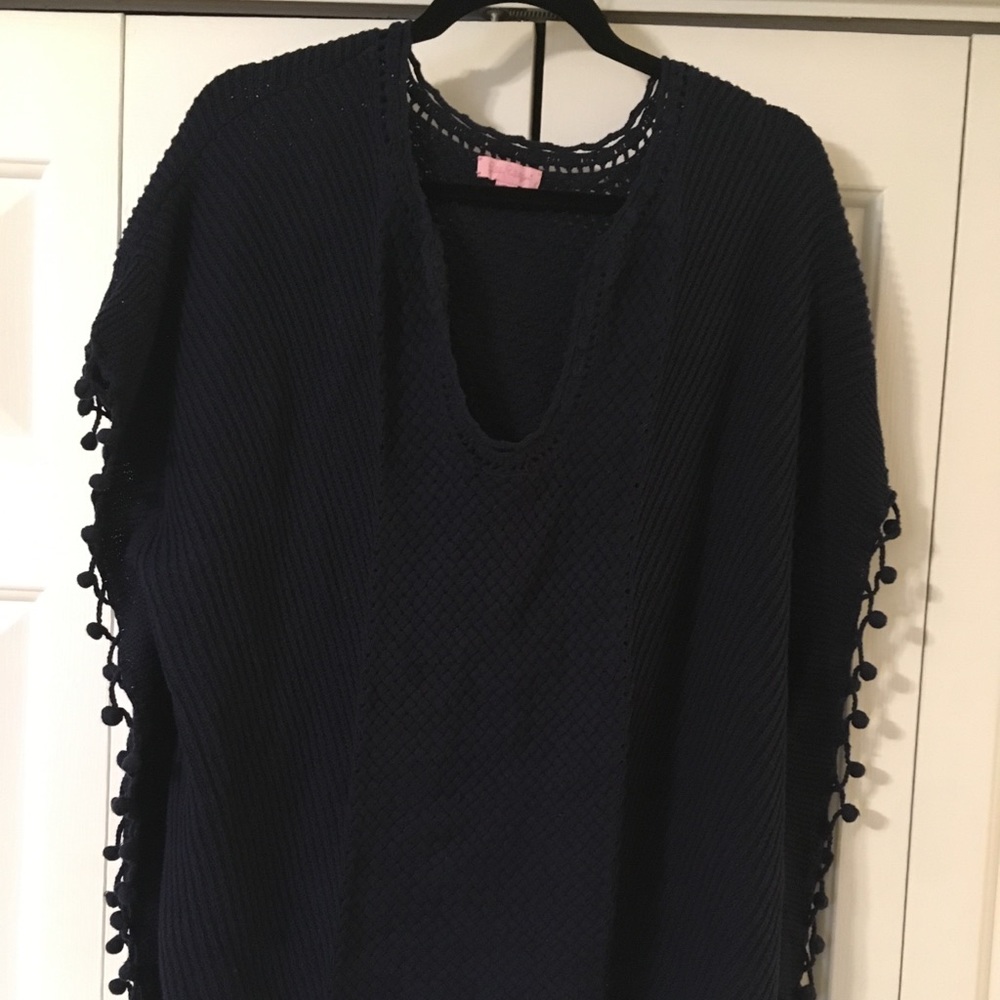 Lilly Pulitzer Navy Vneck short sleeve sweater